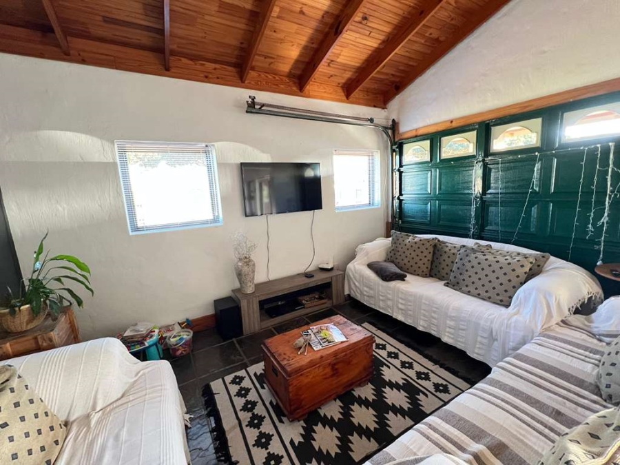 To Let 4 Bedroom Property for Rent in C Place Eastern Cape